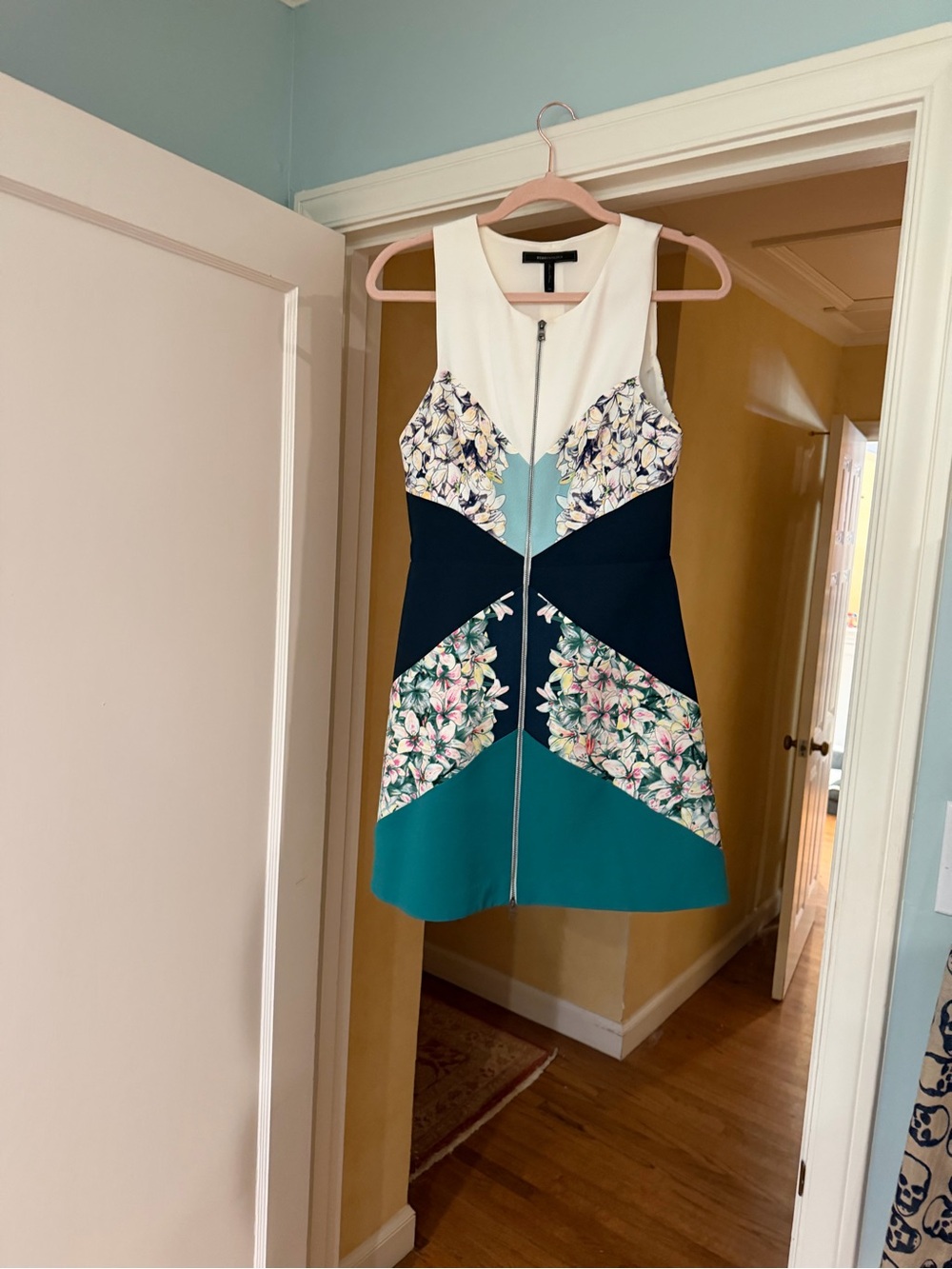 BCBGMaxAzria Teal/Navy/White Floral Colorblock Zip-Front Mini Dress